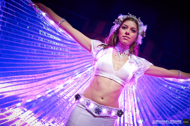 Walkingact Lichterfee Eisprinzessin